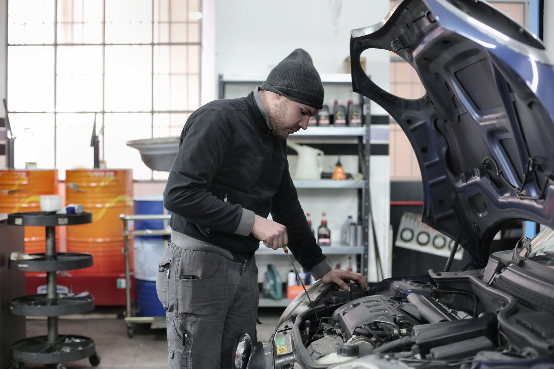 Motorinspektion in der Werkstatt